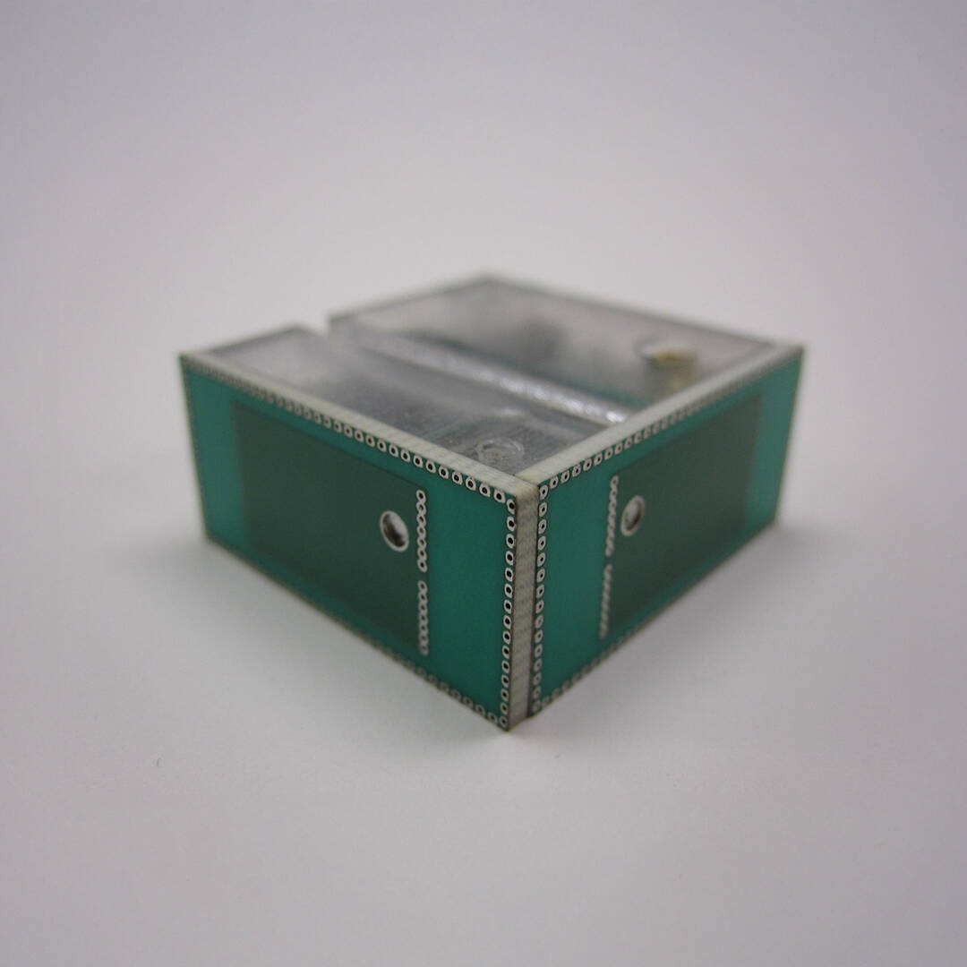 A mesh networking system node