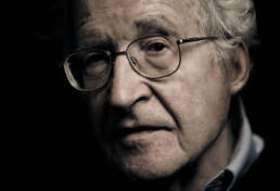 Noma Chomsky father of modern linguistics