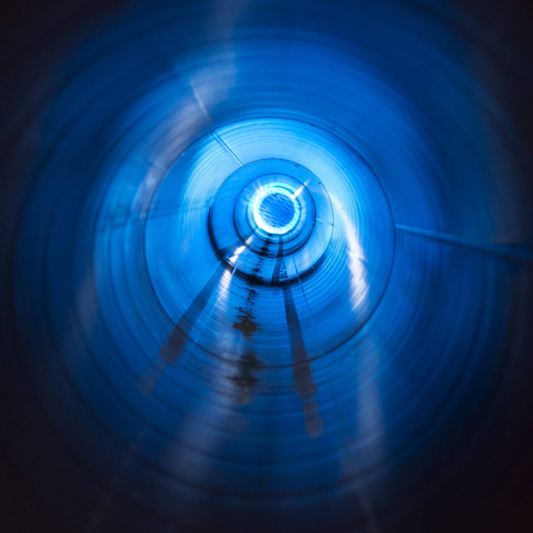 Hydrogen transportation through natural gas pipelines