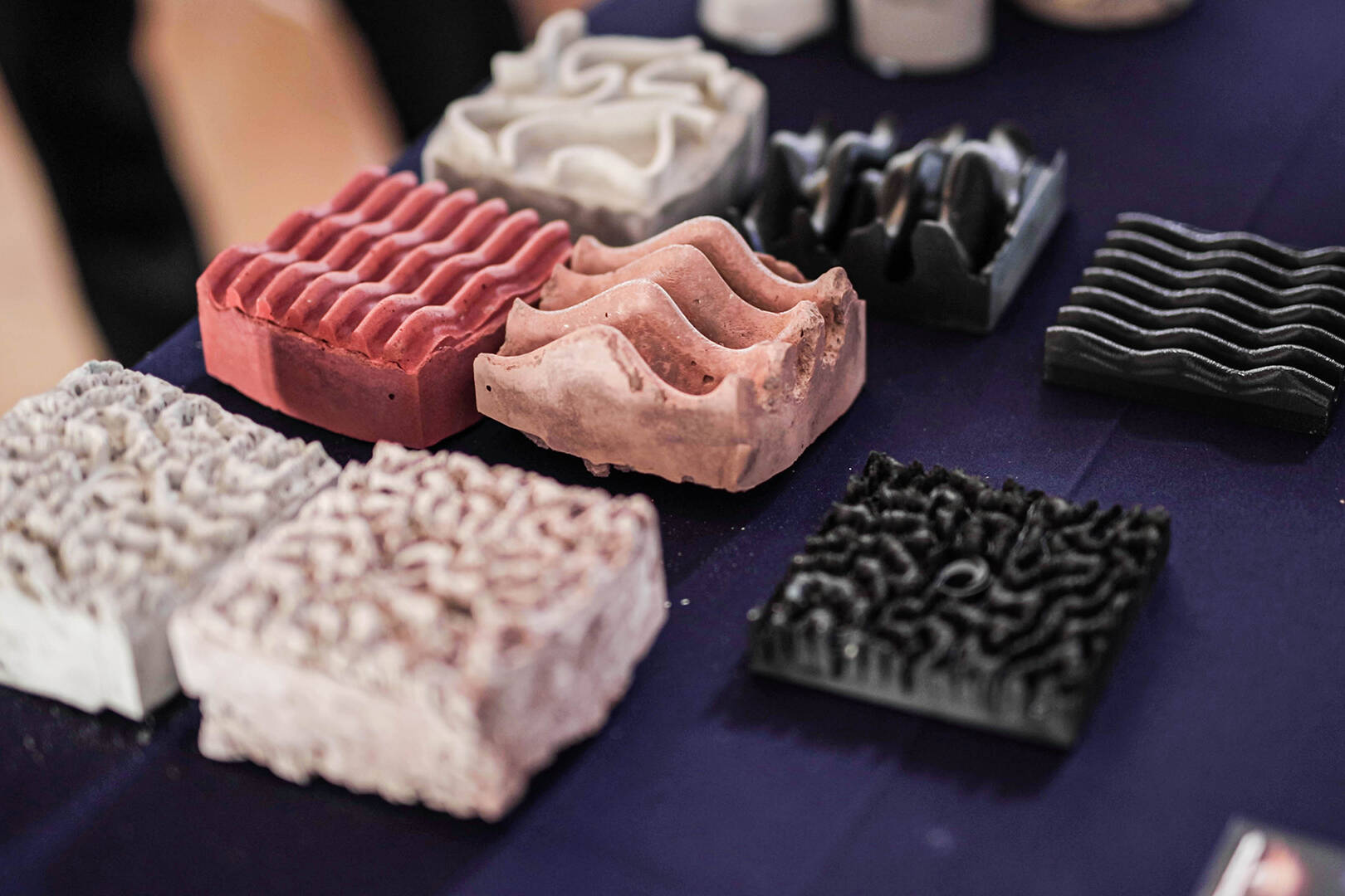 Artificial textured structure samples on a table