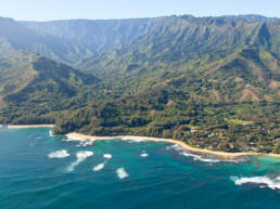An aerial photo of Oahu's coastline and mountains